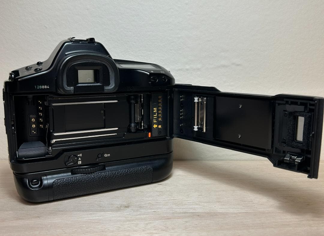 Canon EOS-1N キャノン フィルムカメラ