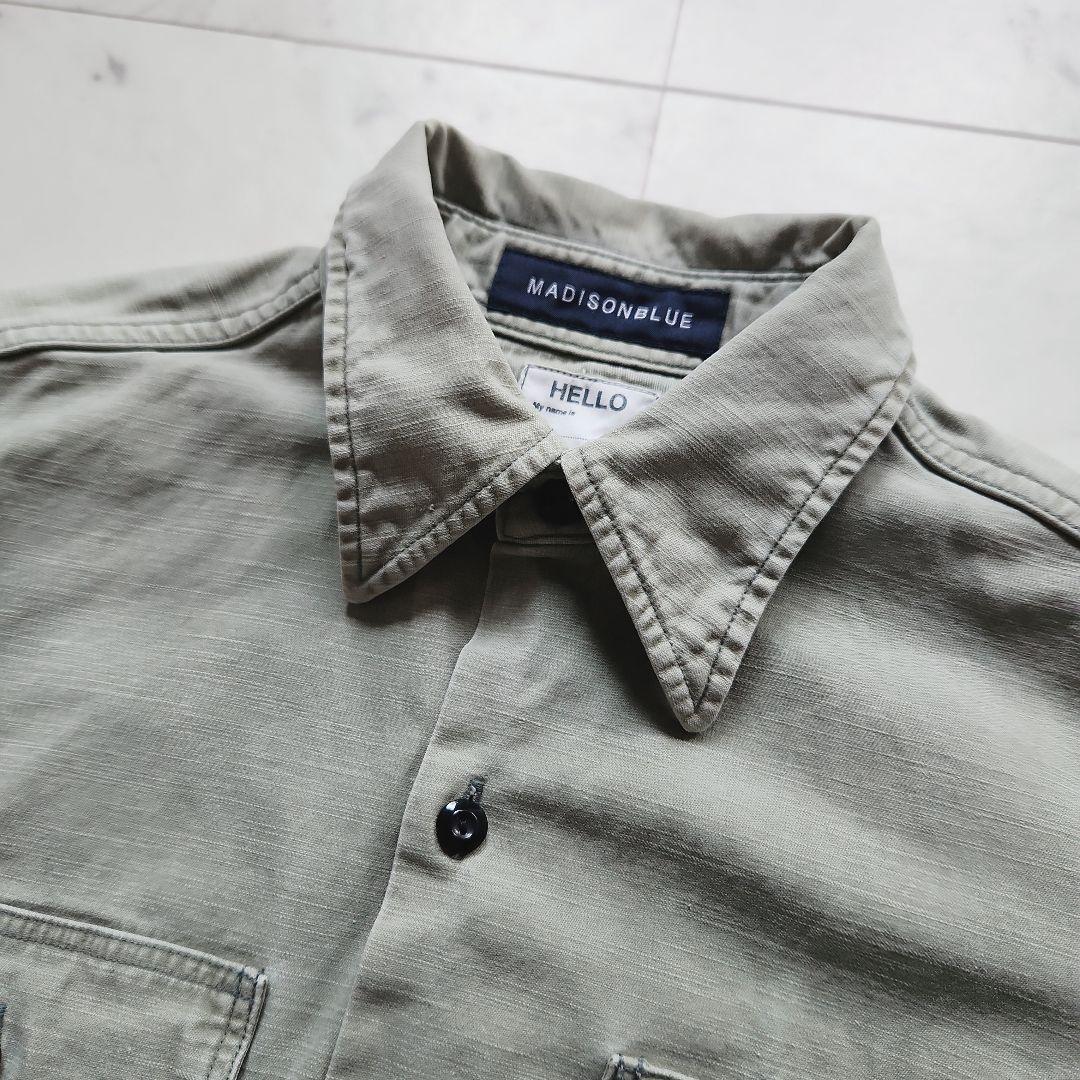 マディソンブルー ハンプトンバックサテン 長袖シャツ カーキ ゆったりめ