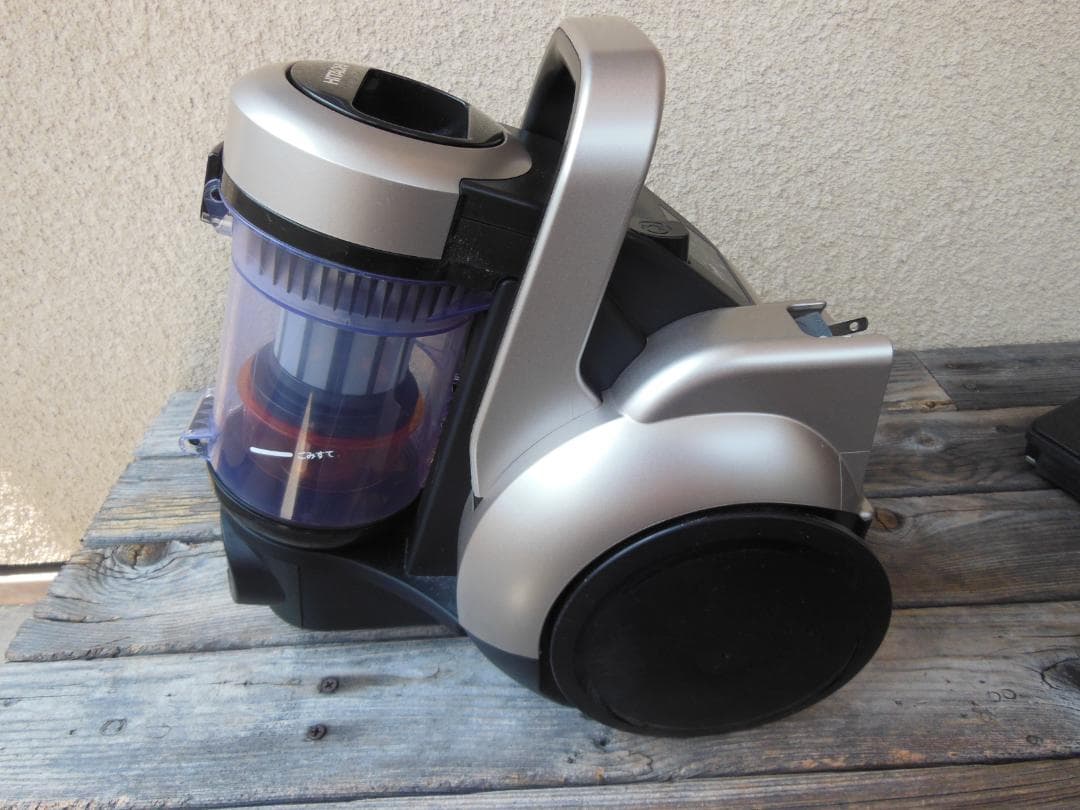 2023年製　CV-SP300L 日立パワかるサイクロン掃除機