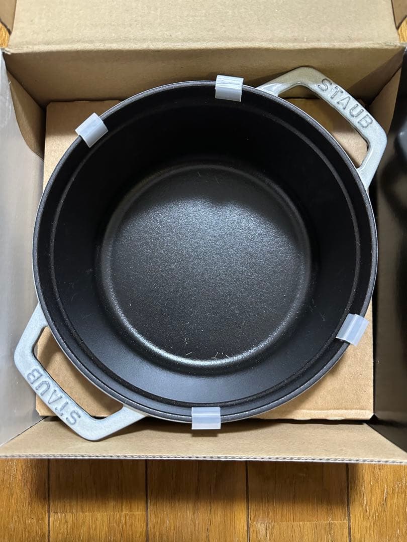 staub ストウブ ピコ ココット ラウンド カンパーニュ18cm