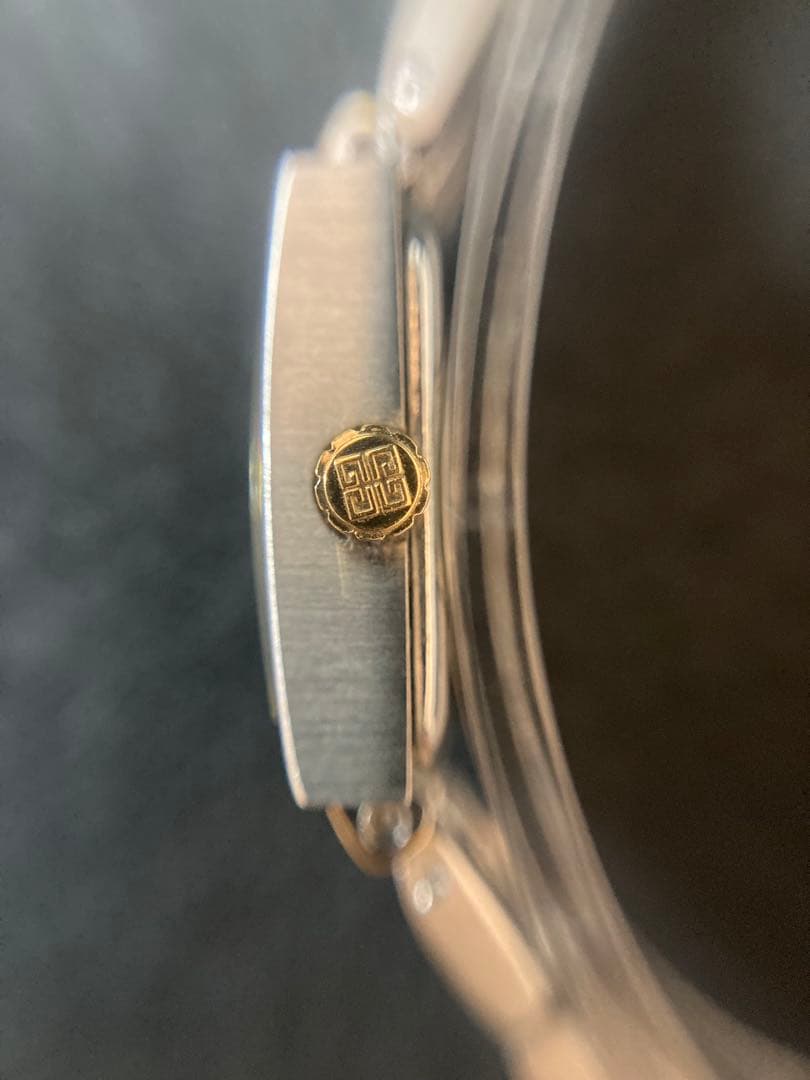 Givenchy レディース 時計 スクエア⭐︎