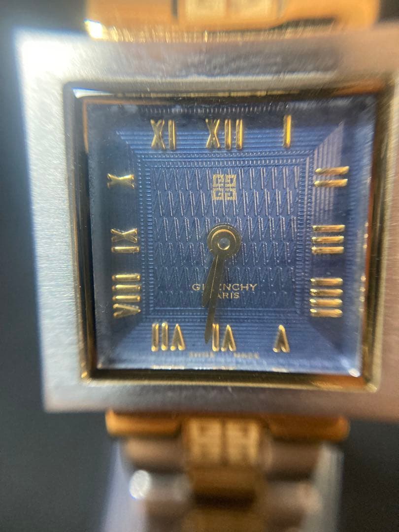 Givenchy レディース 時計 スクエア⭐︎
