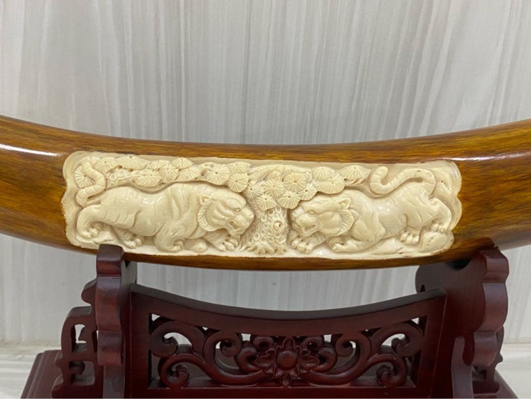 天然マンモス牙美しい手作り彫刻 虎虎生威 置物飾り