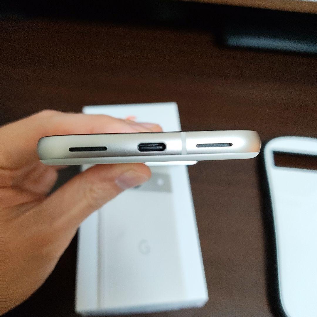 超美品　Google Pixel 8a ホワイト 本体　iFace　フィルム付き