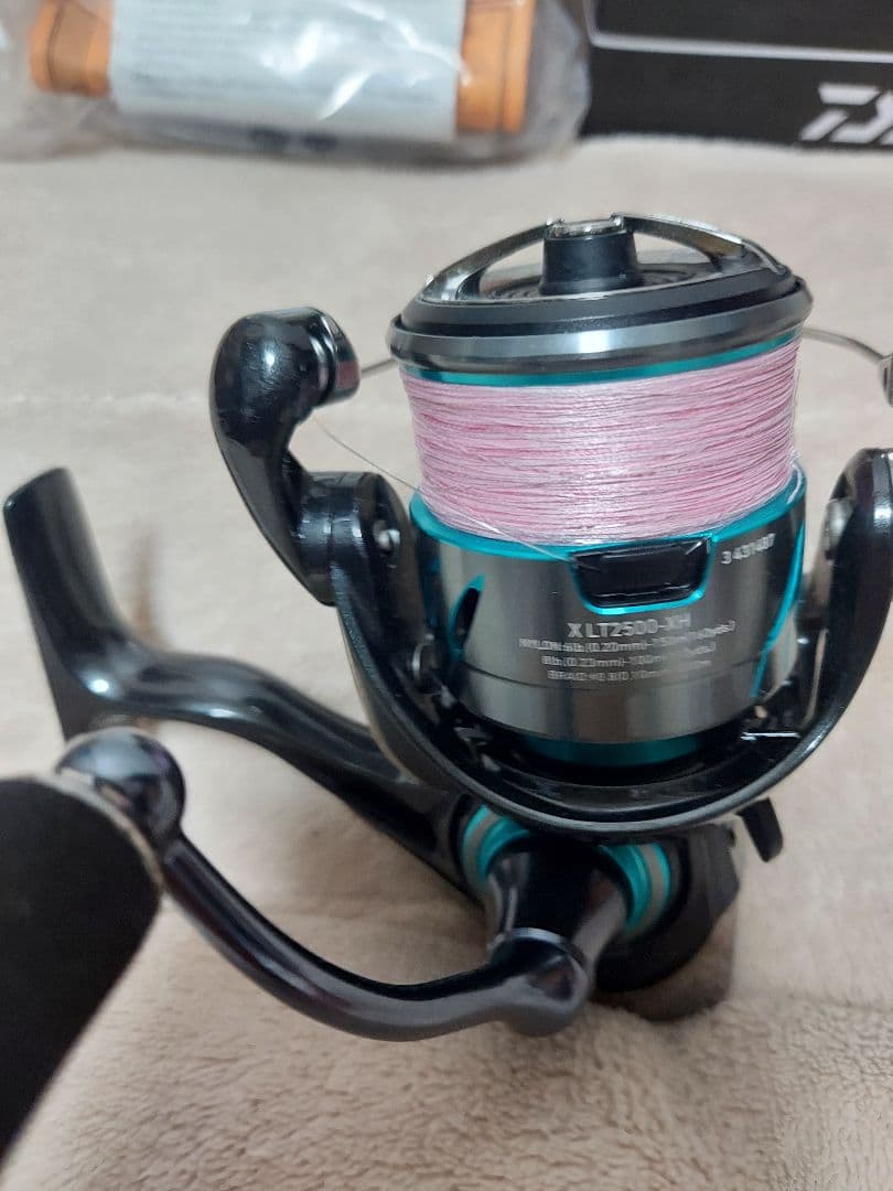 咲*楽様 ダイワ 24 エメラルダス LT2500-XH