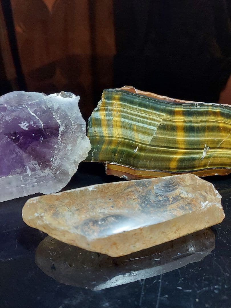 超絶ギラギラシラーが浮かぶ！ 綺麗なミックスタイガーアイ 原石 表面磨き494