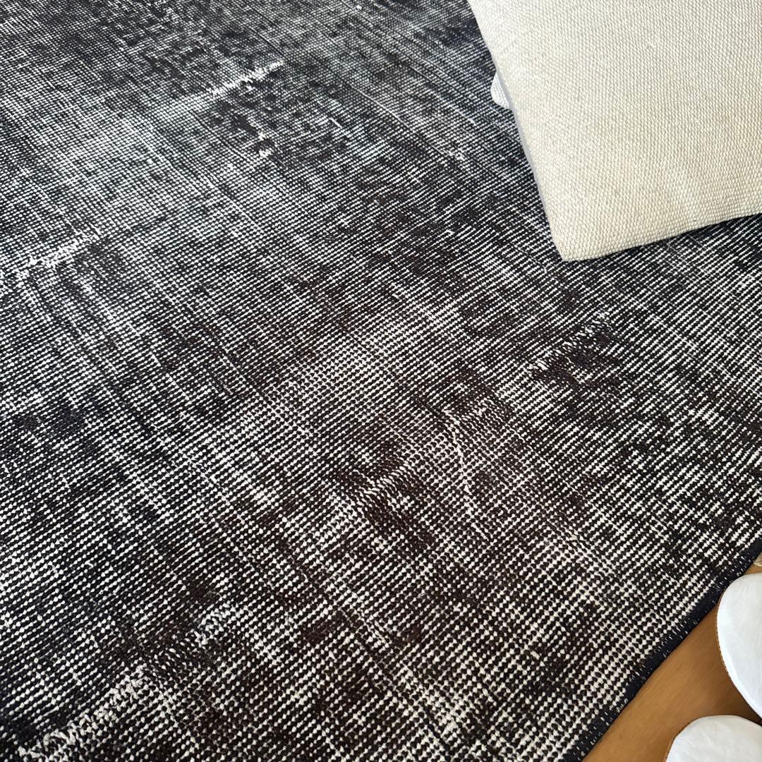 112×192 貴重ブラックオーバーダイ　擦れシャビー　トルコヴィンテージラグ