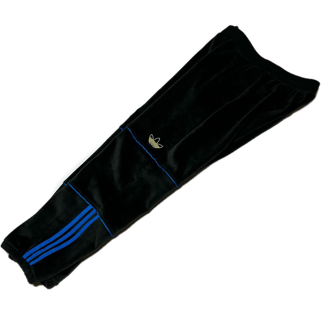 adidas タイショーンTYSHAWN ベロアジャージセットアップ ブラック