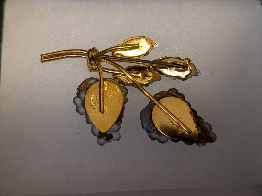 オーストリア AUSTRIA 葡萄 フルーツガラス ブローチ