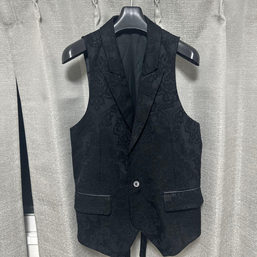 HYDE着　PEAKED LAPEL JACQUARD VEST