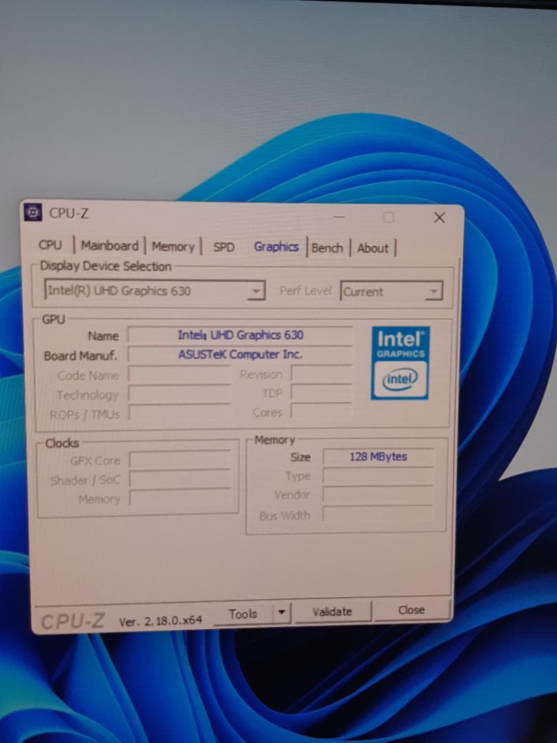 自作PC　第9世代i3・8GB・128GB・Win11