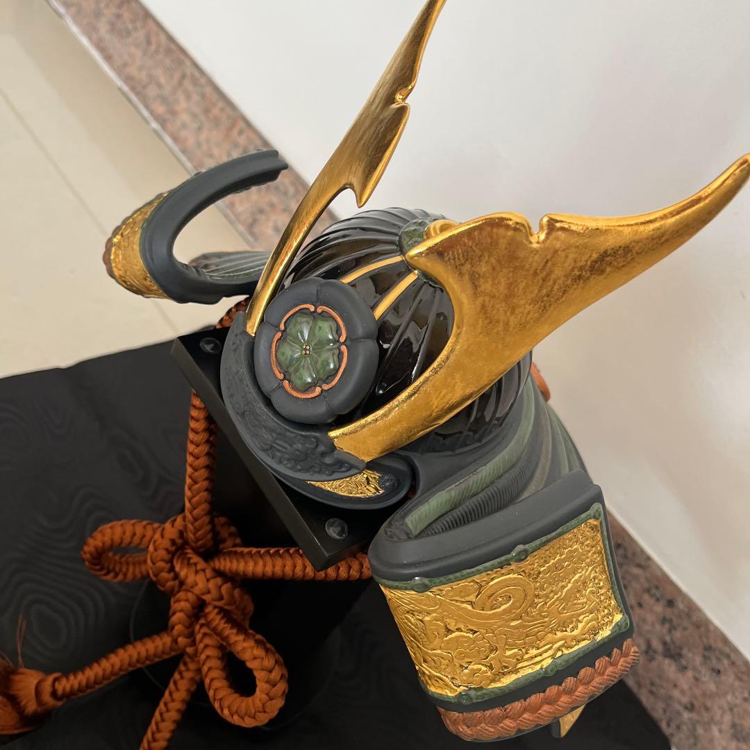 LLADRÓ 武士の兜 グリーングレーと金 約30cm