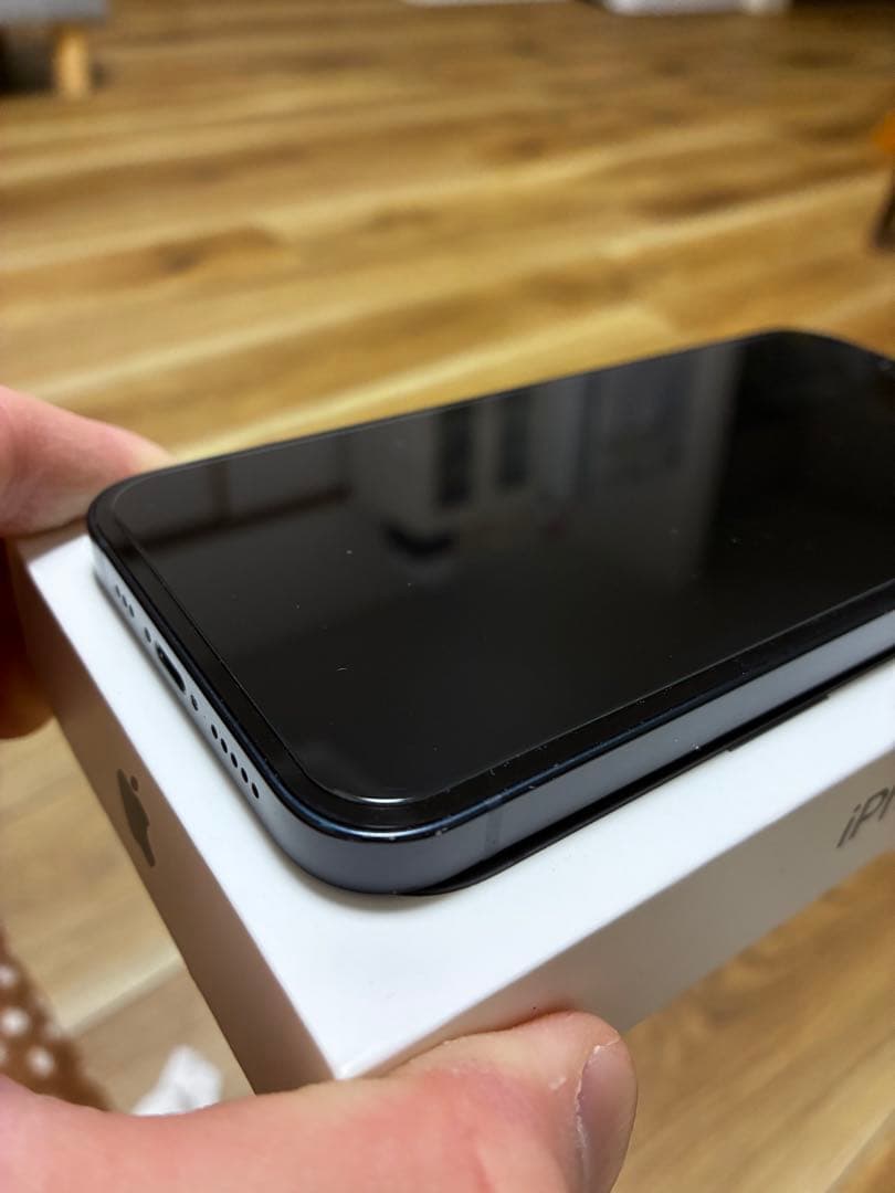 iPhone13 128GB ブラック　美品