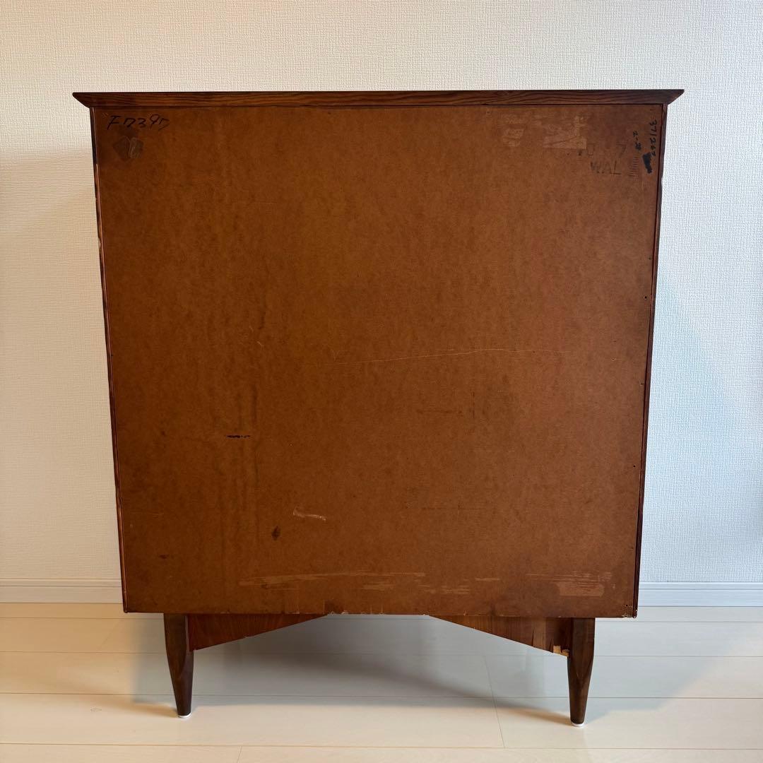 ウォルナット製ミッドセンチュリー5段チェスト