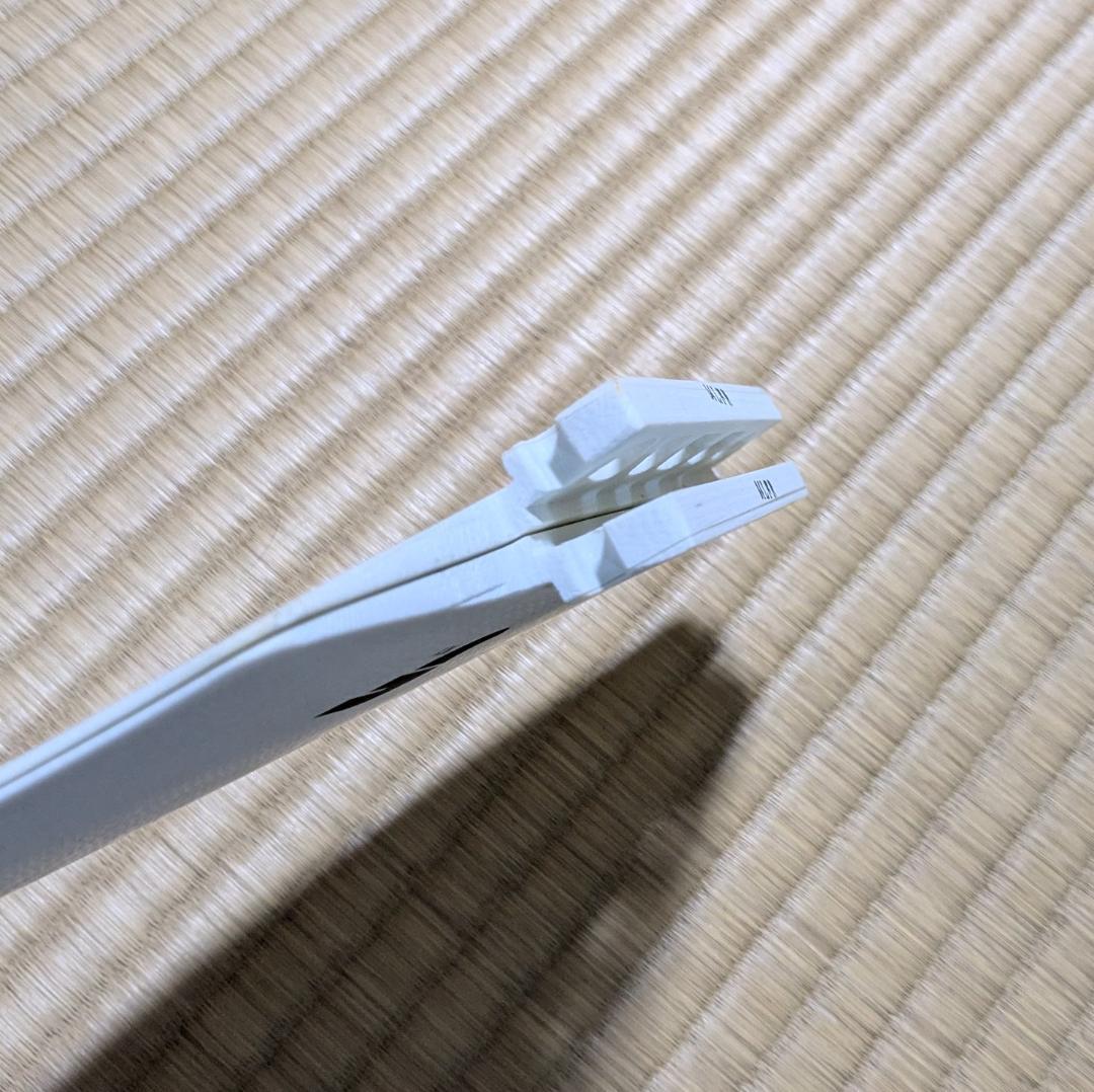 フユーチャー　K1 ツインキールフィン ホワイト FUTURES