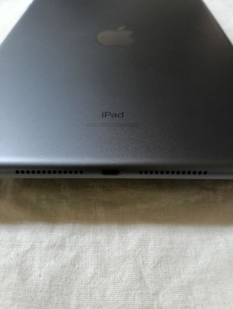 美品 iPad 第7世代 バッテリー99.7%