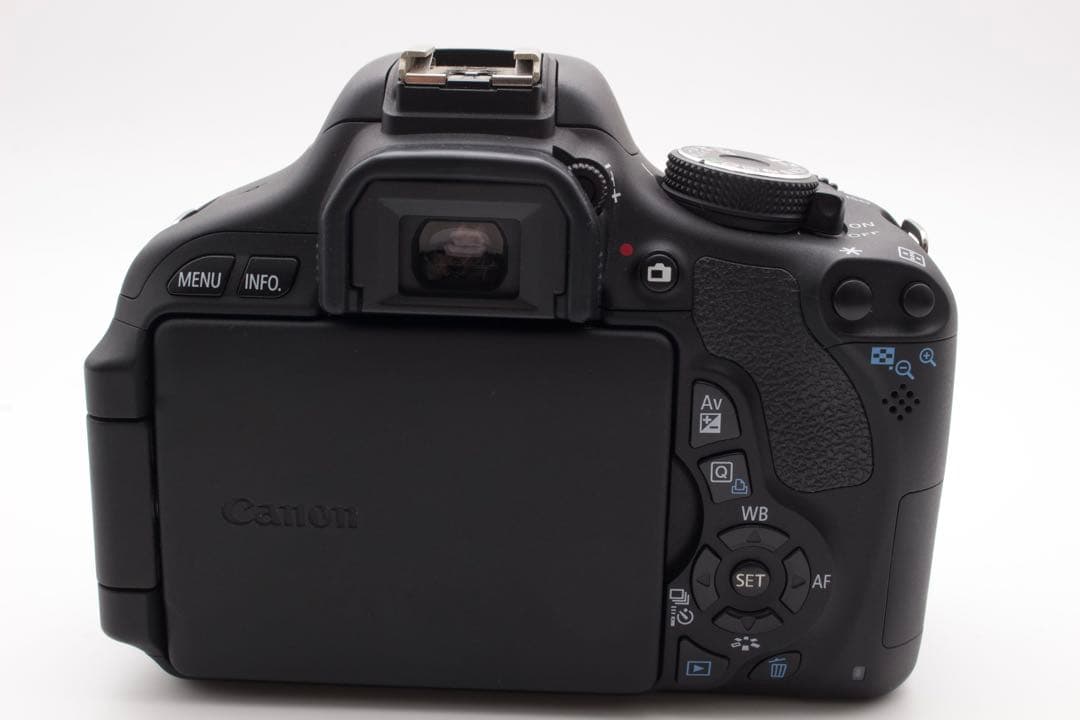 極美品❣️Canon EOS Kiss X5 スマホ転送　レンズキット　自撮り対応