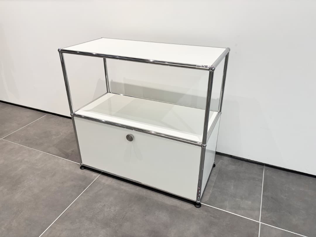 USM ハラー 【正規品】ホワイト 超美品 1列２段ドロップドア付き