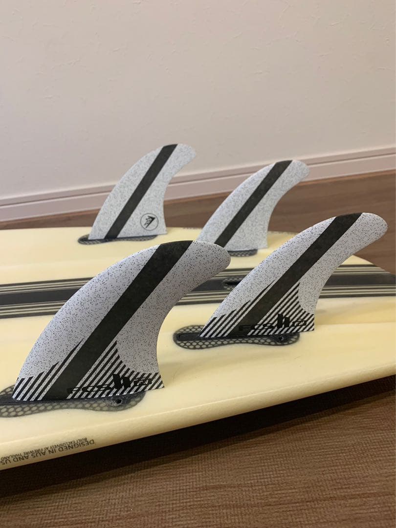 ファイヤーワイヤーX-WING-TOMO/5FIN サーフボード+フィンセット