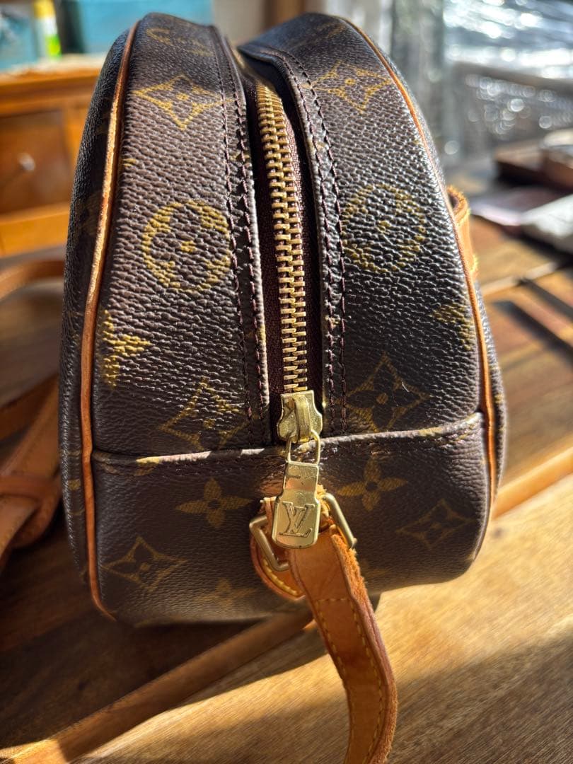 専用です。ルイヴィトン ブロワ モノグラム クロスボディ M51221