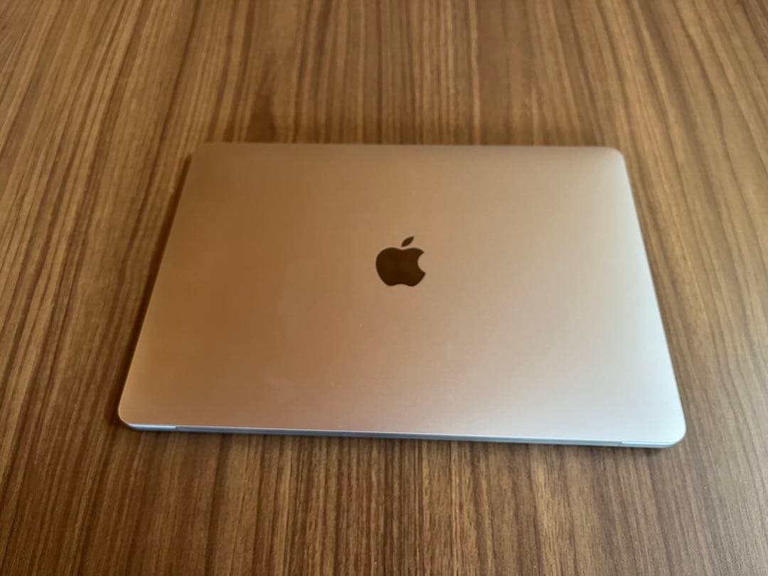 MacBookAirM1 13インチ 16GB 1TB Hub付 バッテリー良好
