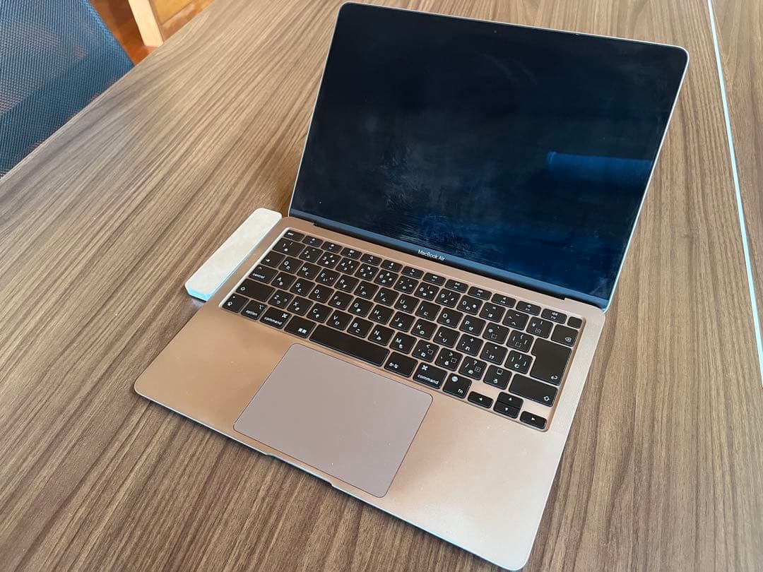 MacBookAirM1 13インチ 16GB 1TB Hub付 バッテリー良好