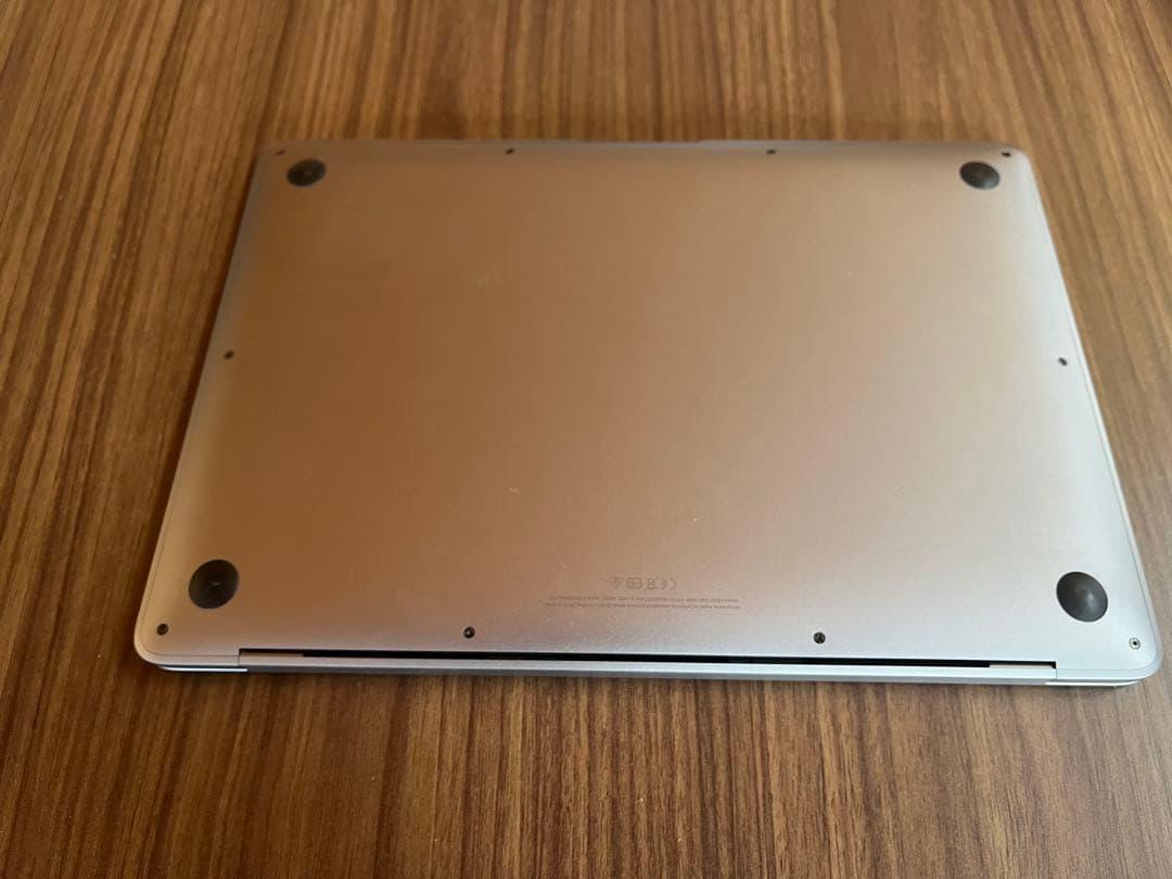 MacBookAirM1 13インチ 16GB 1TB Hub付 バッテリー良好