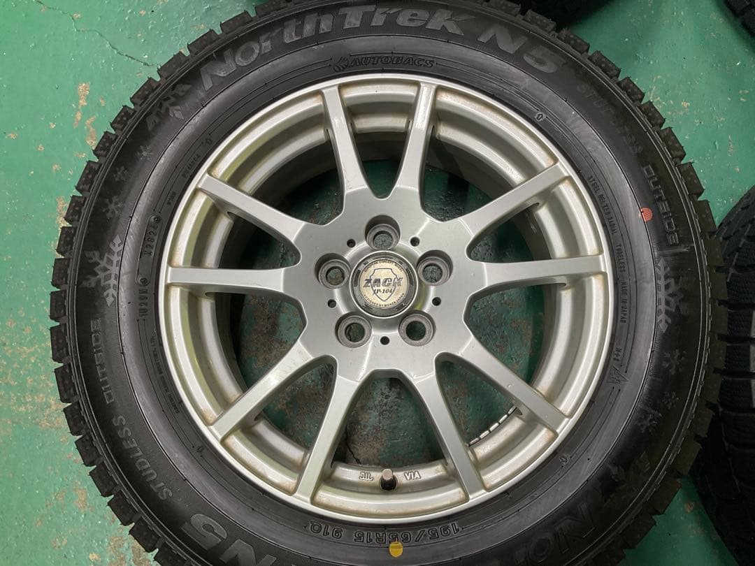 【送料無料】50・30系プリウス専用　195/65R15 中古スタッドレス4本