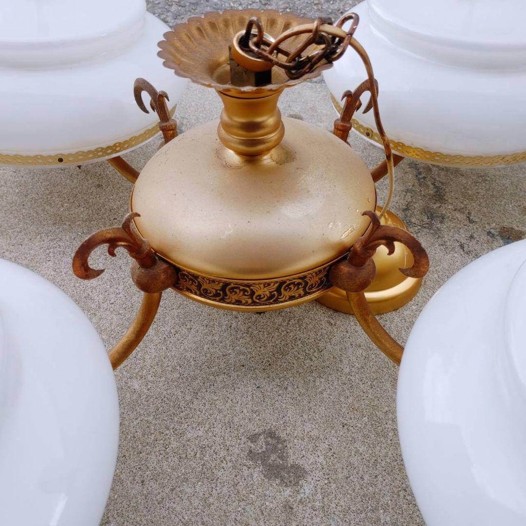 4灯シャンデリア ガラスシェード　レトロ