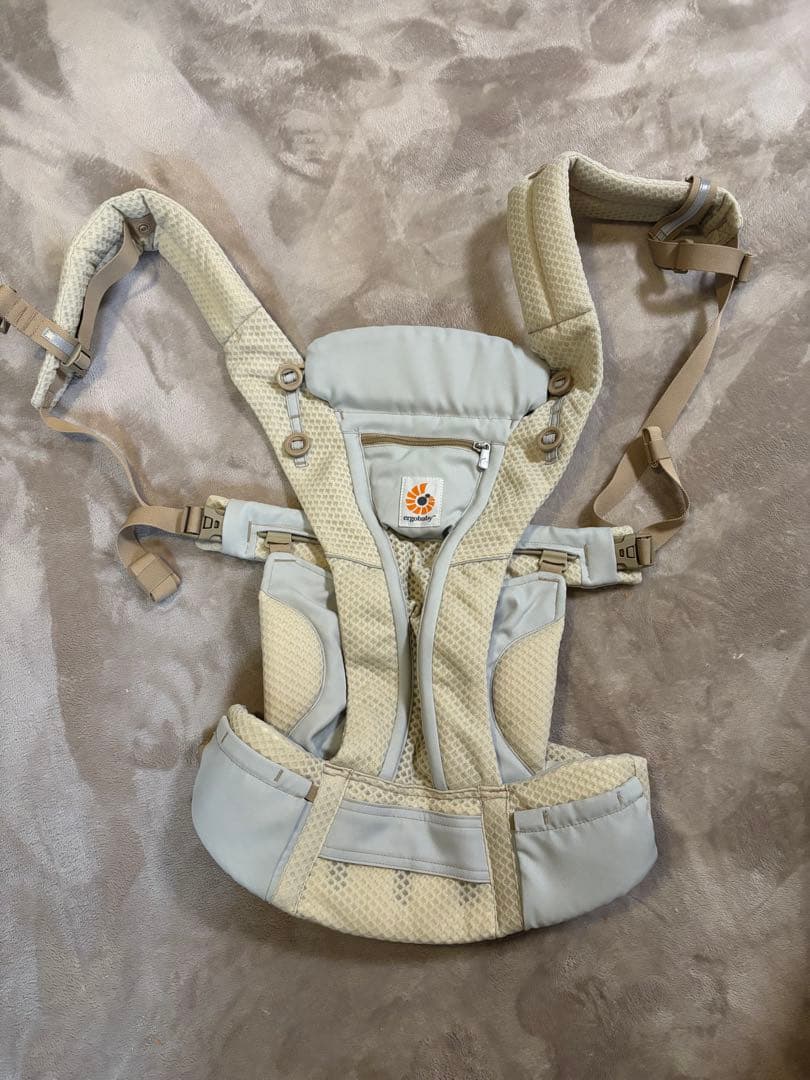 かいといかergobaby OMNI Breeze 抱っこ紐