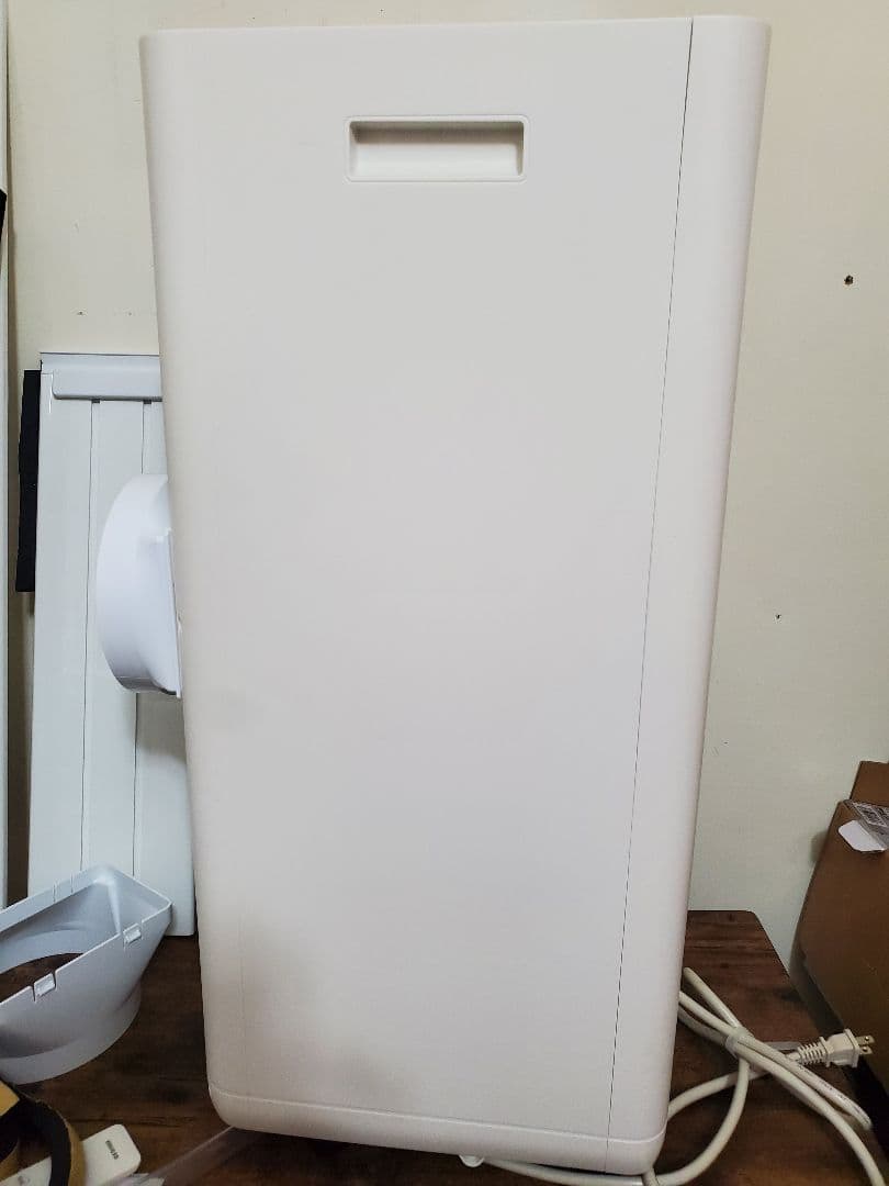 美品　アイリスオーヤマ IPK-2304S ポータブルクーラー 2024年製