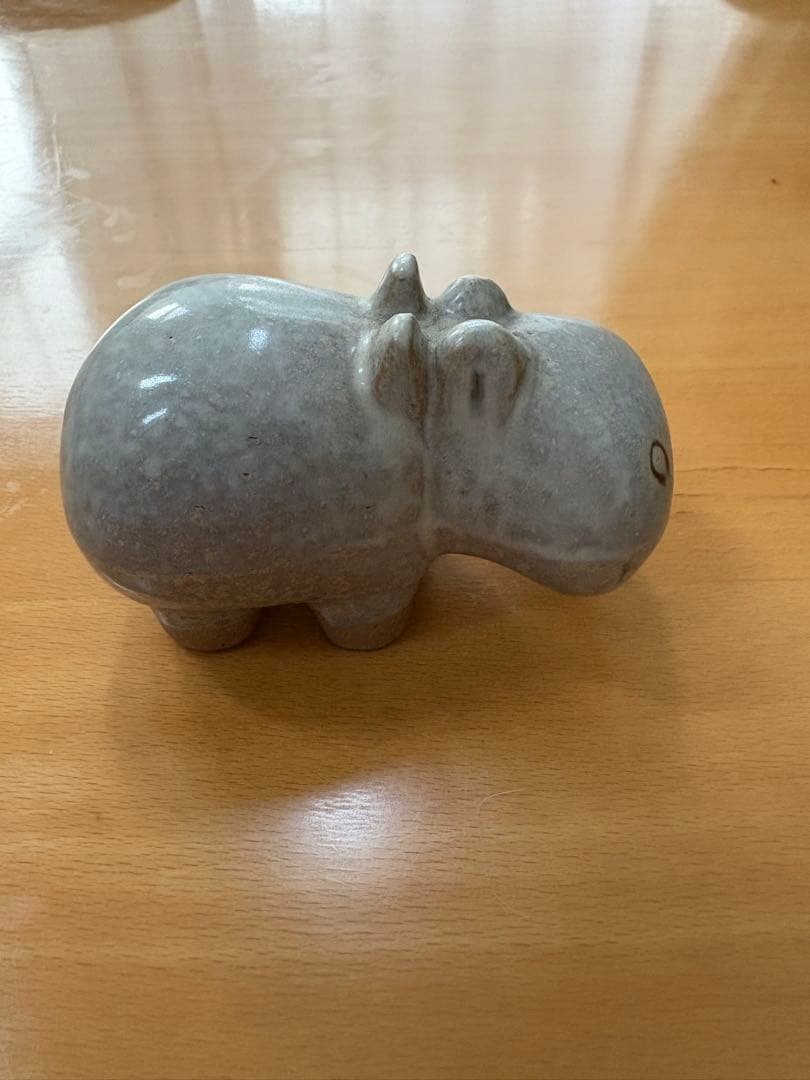 リサラーソン menageri カバ　Flodhast