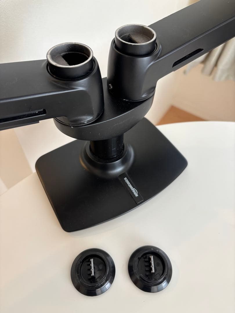 Amazon Basic モニターアーム デュアル-ディスプレイ