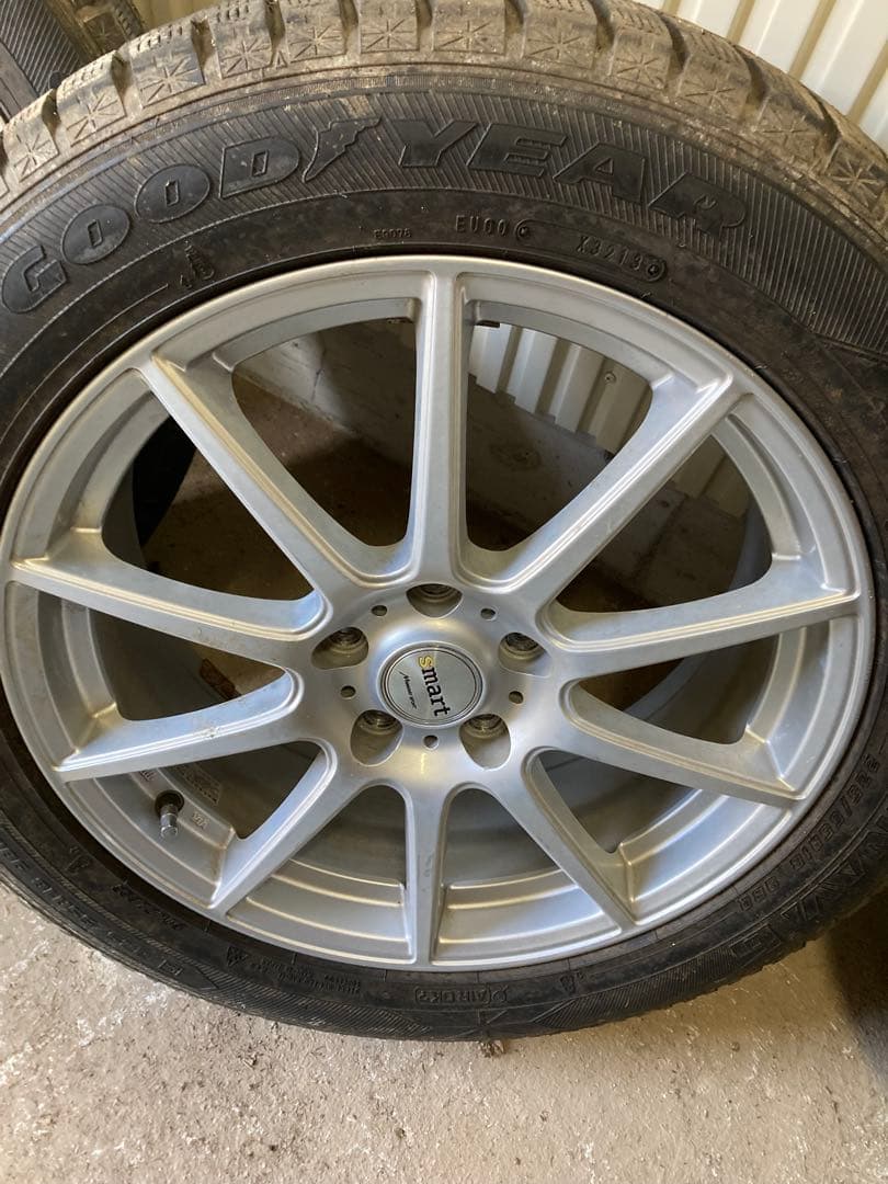 B*s様 M*u様 マナレイ　smart スタッドレス　18インチ　エルグランド