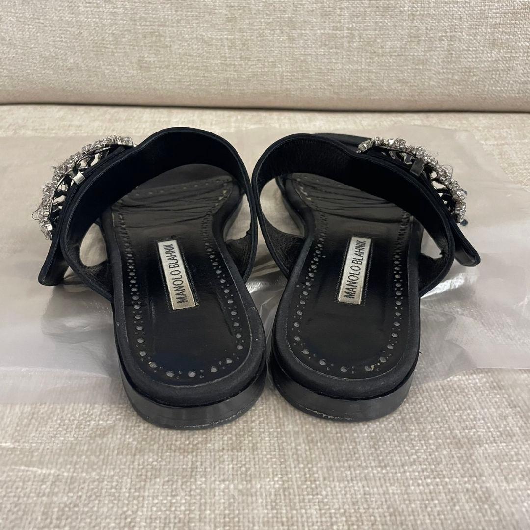 ●マノロブラニク ドロワー ビジュー サンダル フラットジュエルサンダル