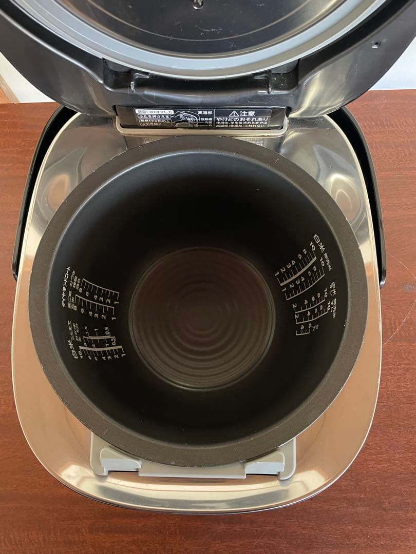 炊飯器 toshiba 1升