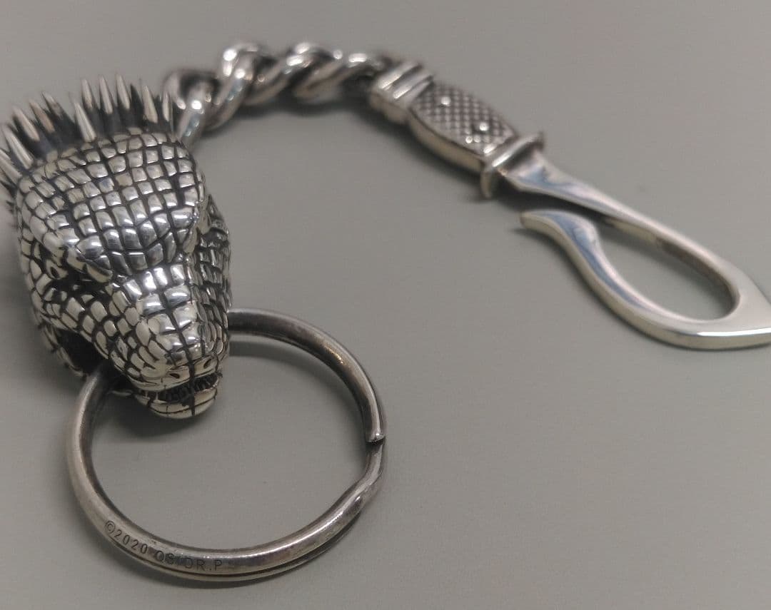 ドロヘドロ カイマン キーチェーン 入手困難 シルバーアクセサリー 大ダーク