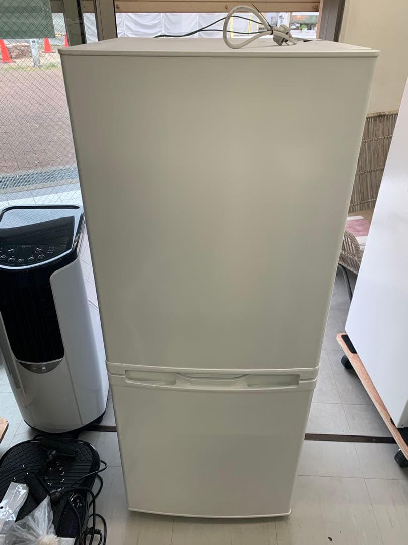 マクスゼン ２ドア冷蔵庫 2022年製 140L 大阪配送限定 美品