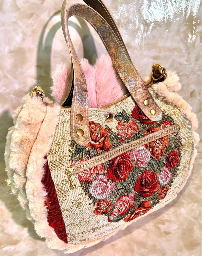 あ*き様 コヤンイサムチョン　ぽってり本革持ち手のバッグ　　　　ベージュファー