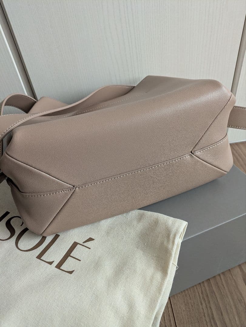 【保証期間内】ISOLE イソレTIMELESS ペブル