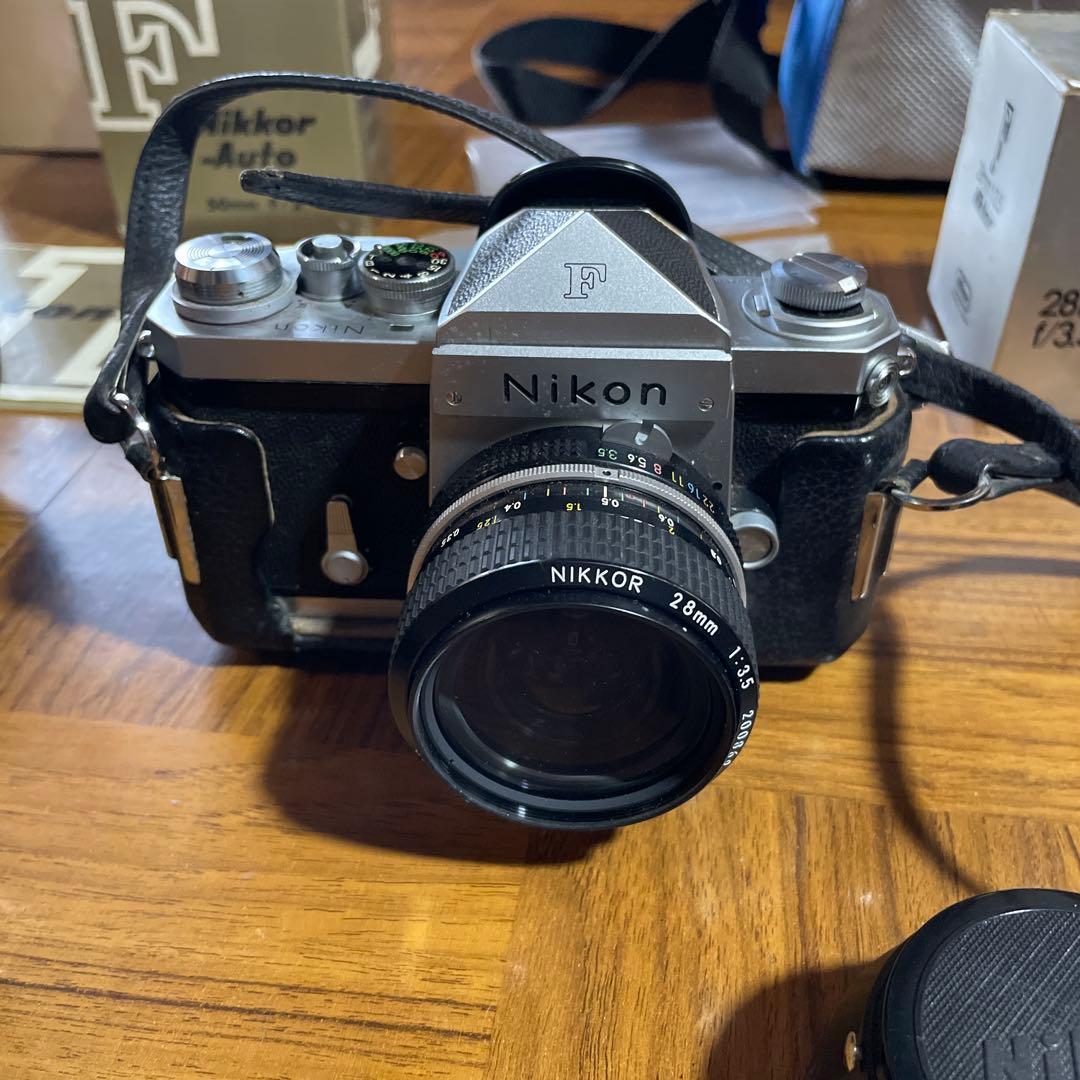 Nikon F フィルムカメラ Nikkorレンズ付き