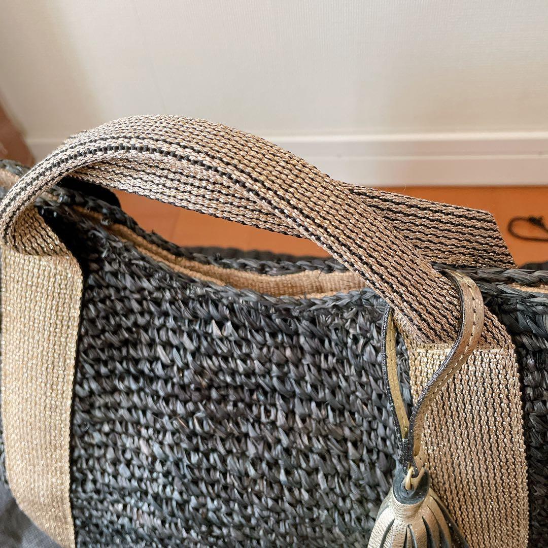 ヴィオラドーロ　かごバッグ　ラフィア　レザー　ブラック×ゴールド