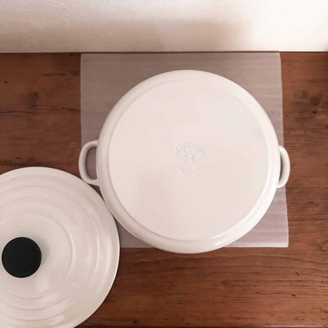ル・クルーゼ Le Creuset ココットロンド　　　　24㎝ ホワイト
