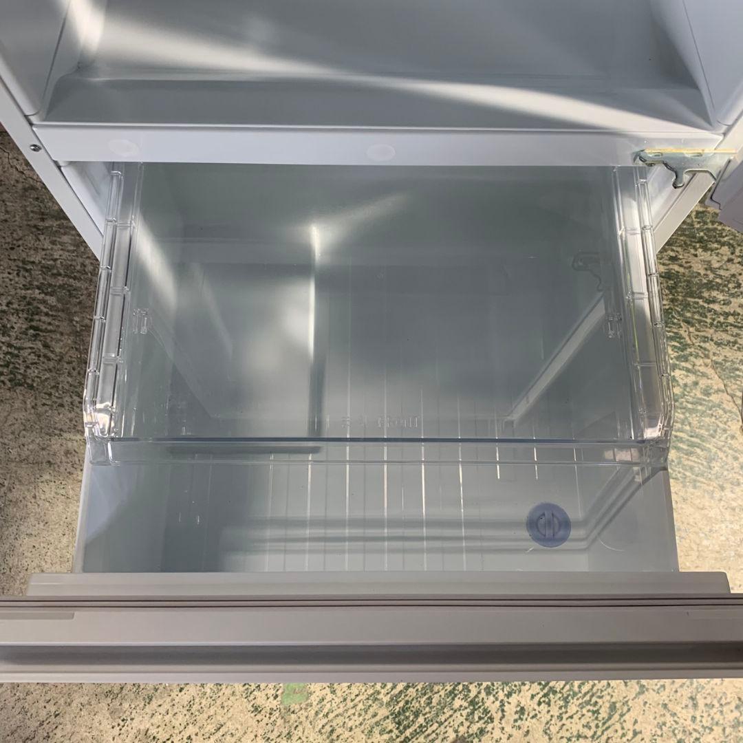 J749 TOSHIBA 3ドア 冷凍冷蔵庫 GR-V33SC 2024年製