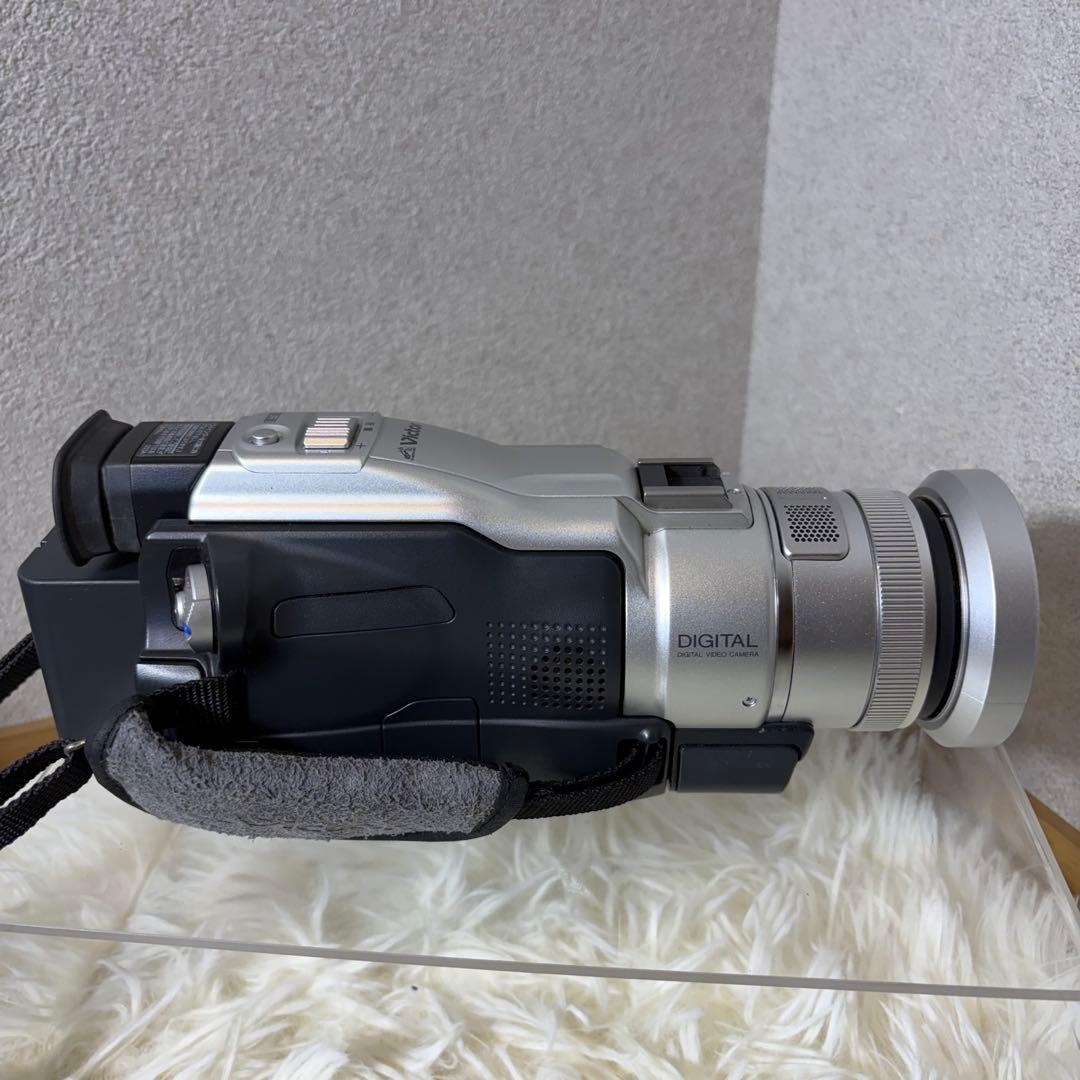 【極美品】Victor ビクター ビデオカメラ GR-DV3500 付属品多数