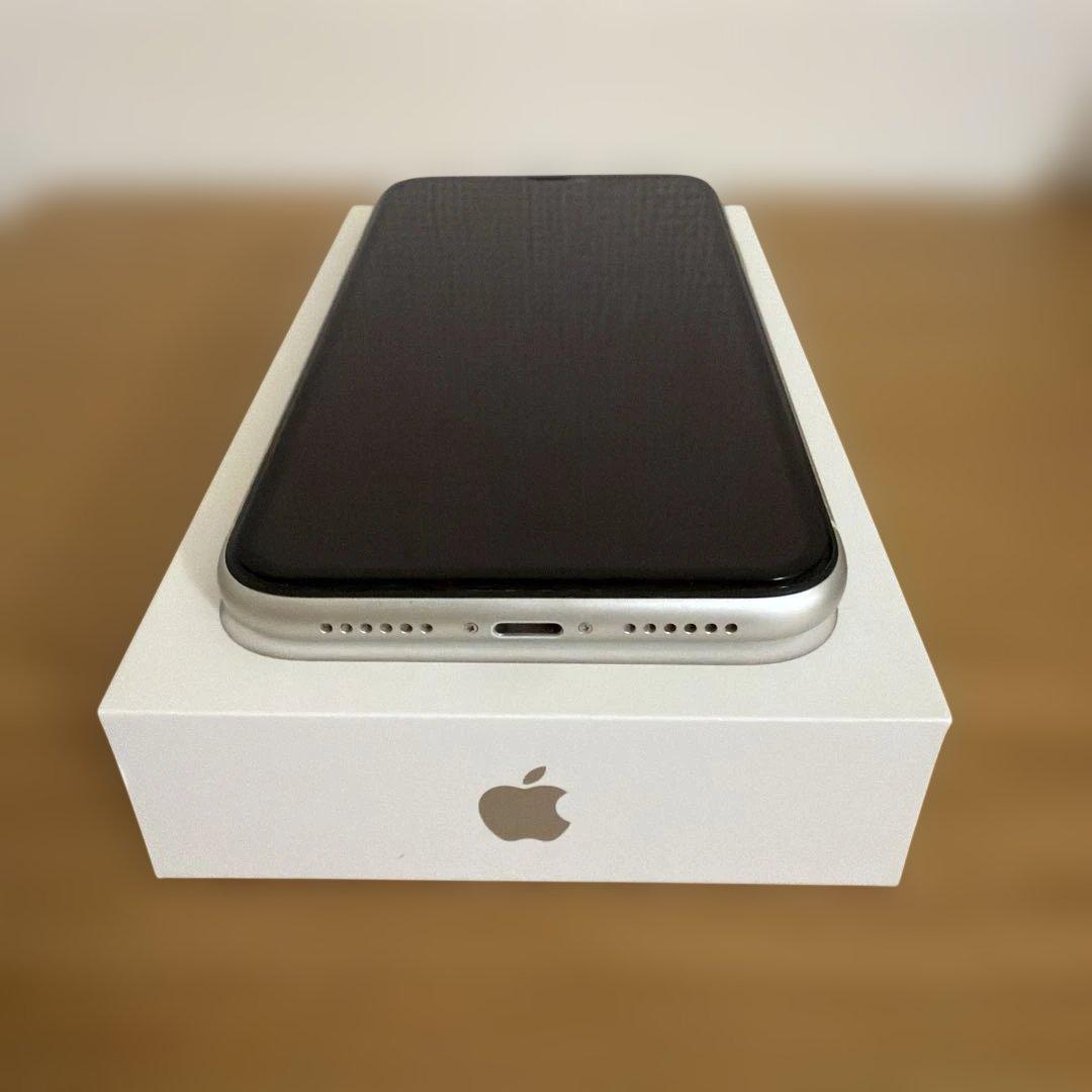Apple iPhone 11 ホワイト 128GB