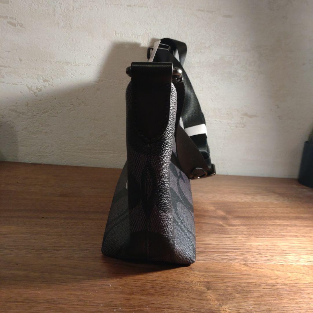 [新品、未使用]COACH スモール フィン クロスボディ ポーチ