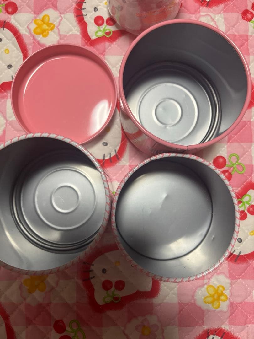 レア　キティ　キッチン　シュガーポット　缶　いちご　赤　カオハナ　千鳥　ケース