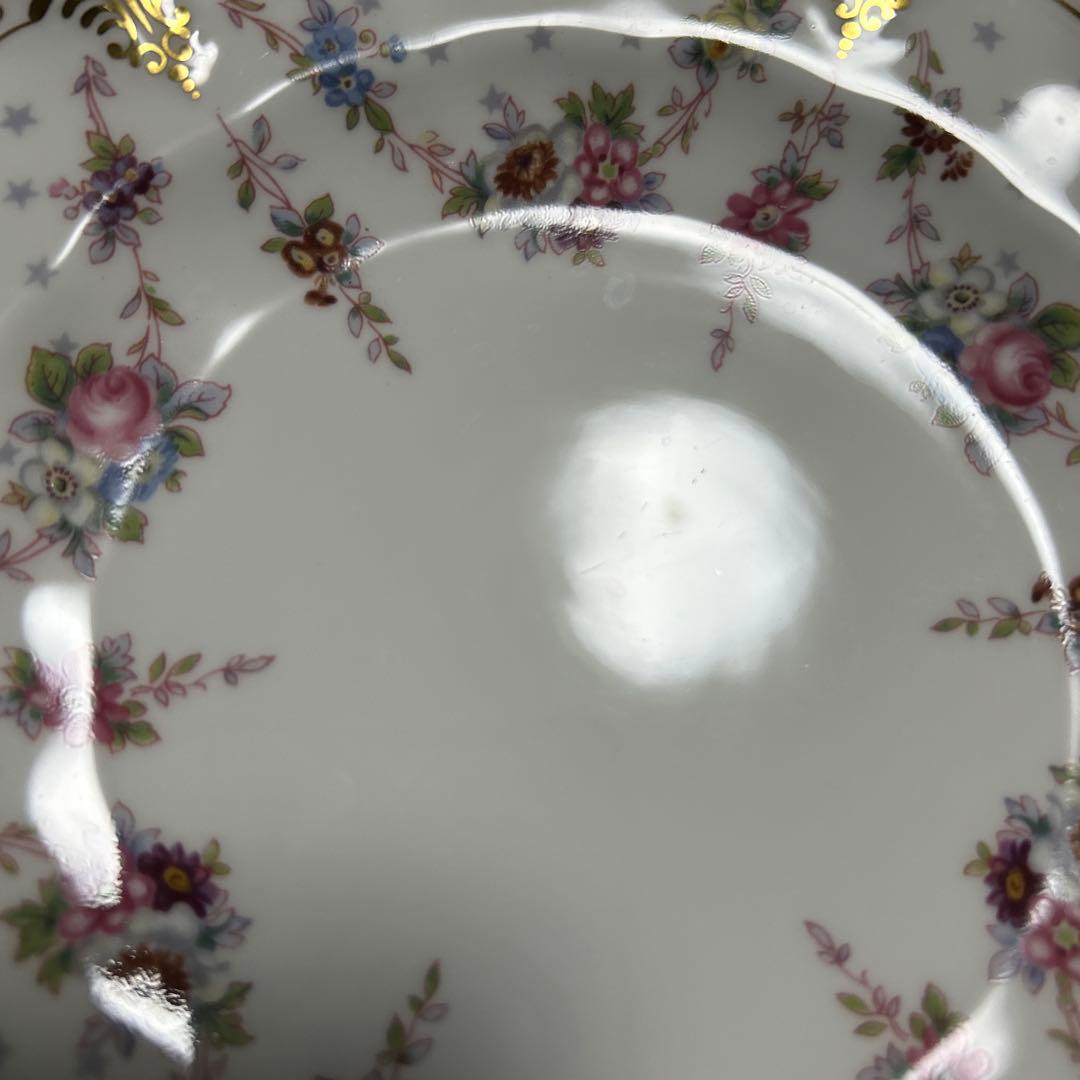 ロイヤルクラウンダービー　ロイヤルアントワネットアフタヌーンティースタンド３段付