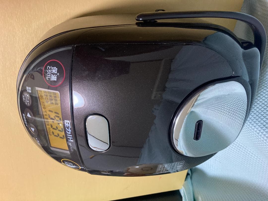 ★★象印　圧力　NP-ZG10　2018年製　5.5合炊き